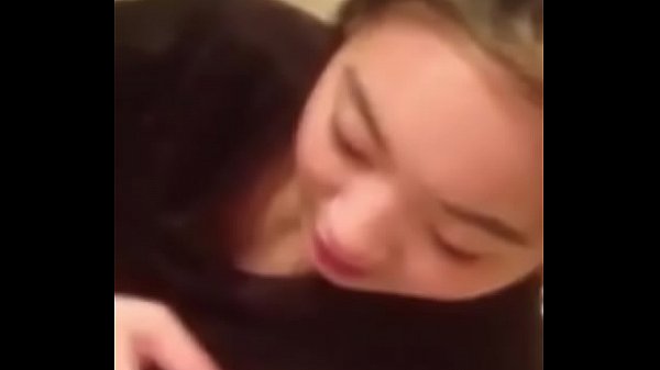 Gái Xinh Hàn Quốc Thủ Dâm Lồn Hồng Lán Mịn