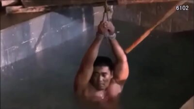 Tù Nhân Nam Bị Quản Giáo Nghịch Cặc